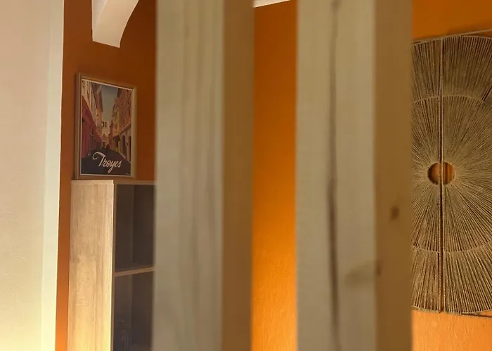 La Madeleine Centre Historique De * Troyes